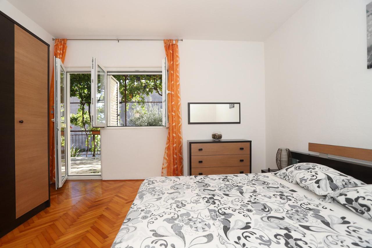 Stone Sun Apartment Kastela Luaran gambar