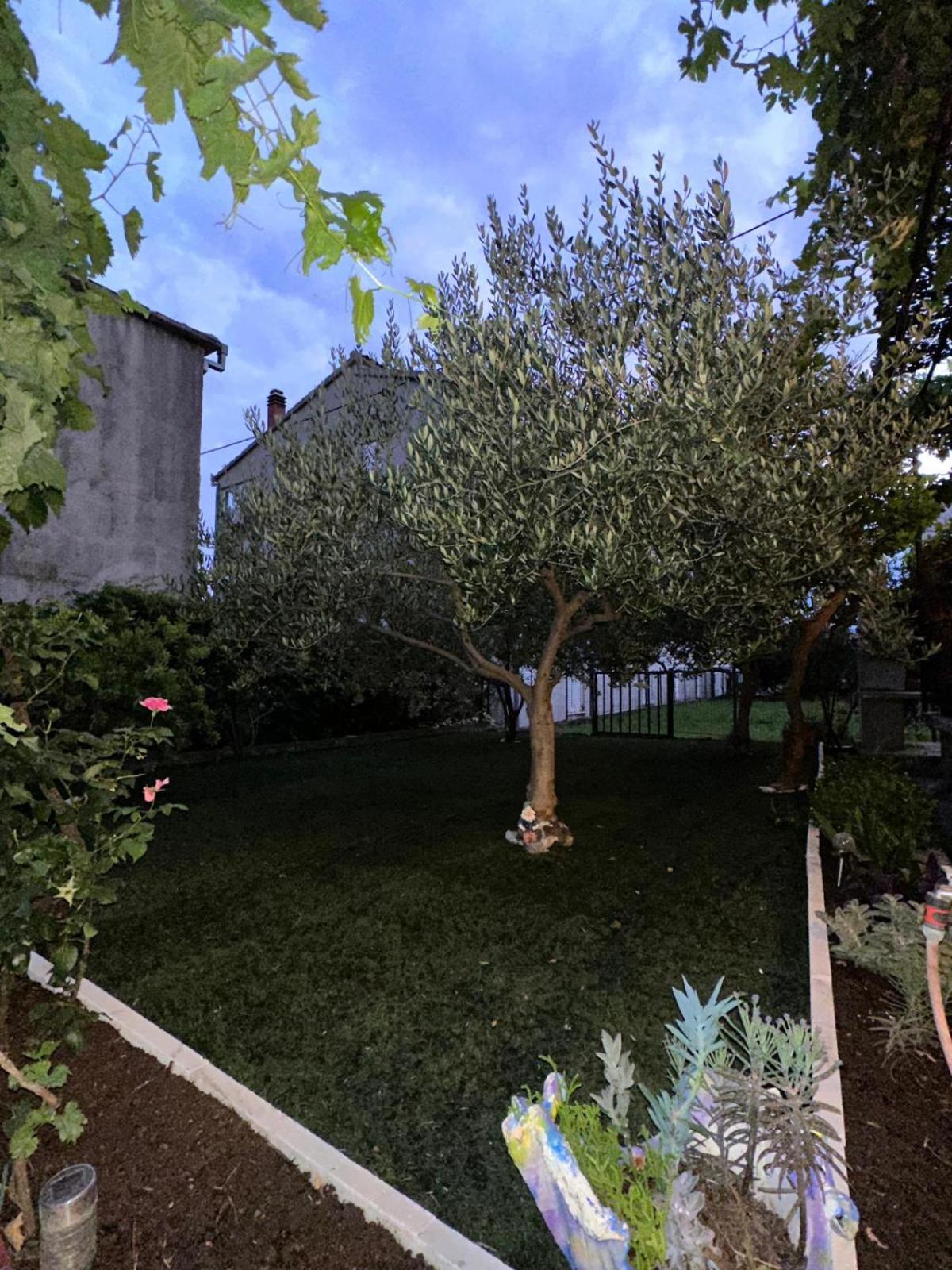 Stone Sun Apartment Kastela Luaran gambar