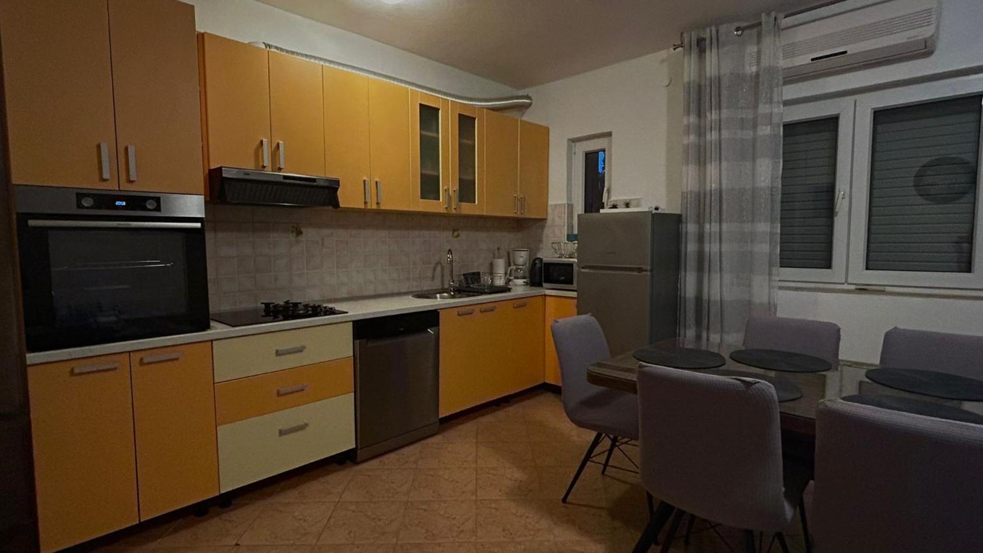 Stone Sun Apartment Kastela Luaran gambar