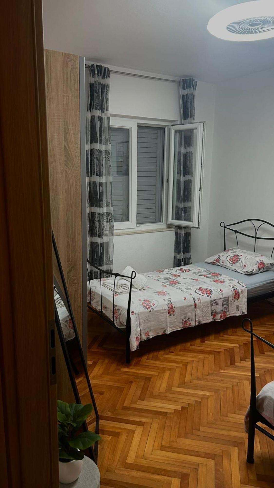 Stone Sun Apartment Kastela Luaran gambar