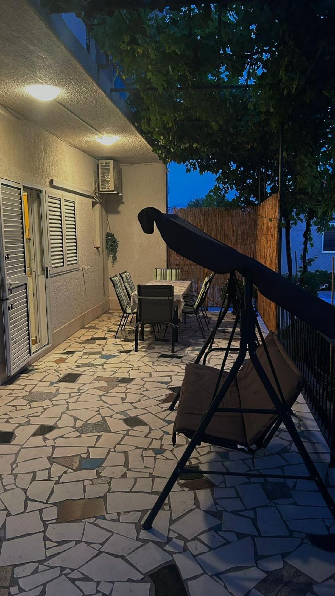 Stone Sun Apartment Kastela Luaran gambar
